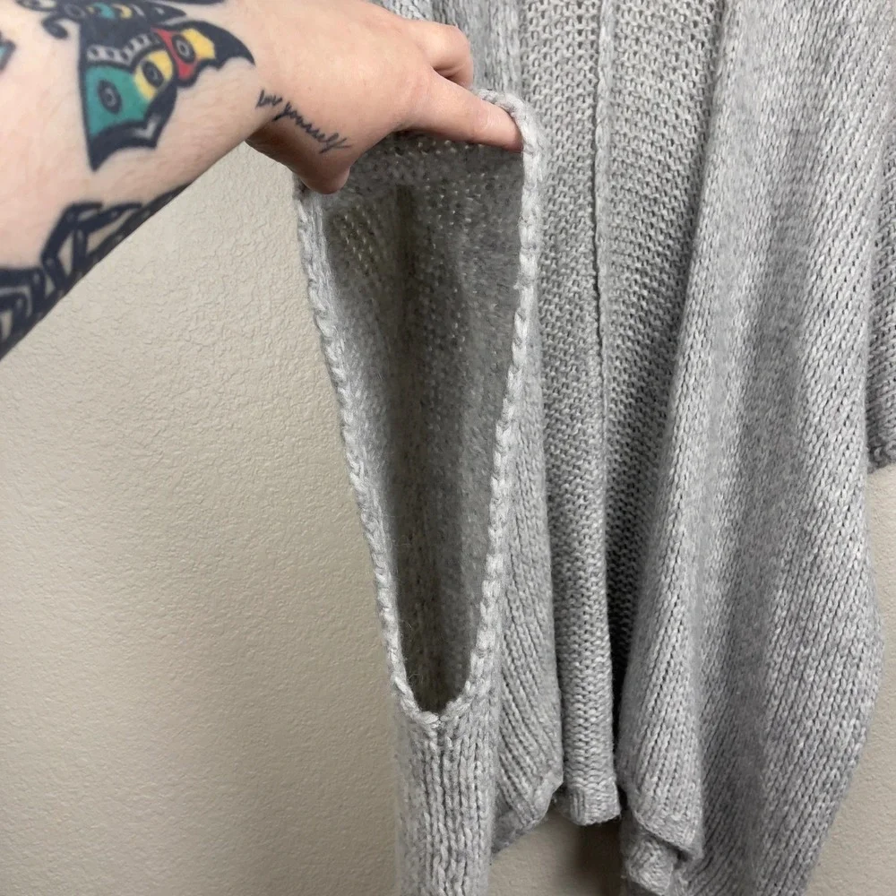 Aerie‎ Loose Knit Gray Open Front Cardigan Poncho Shawl One Size Oversized
